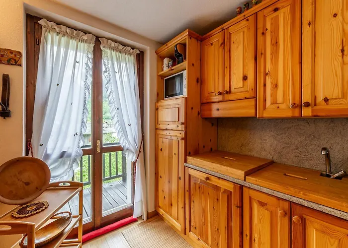 Maison Claude - Relax E In Un'oasi Di Pace - Cour 0247